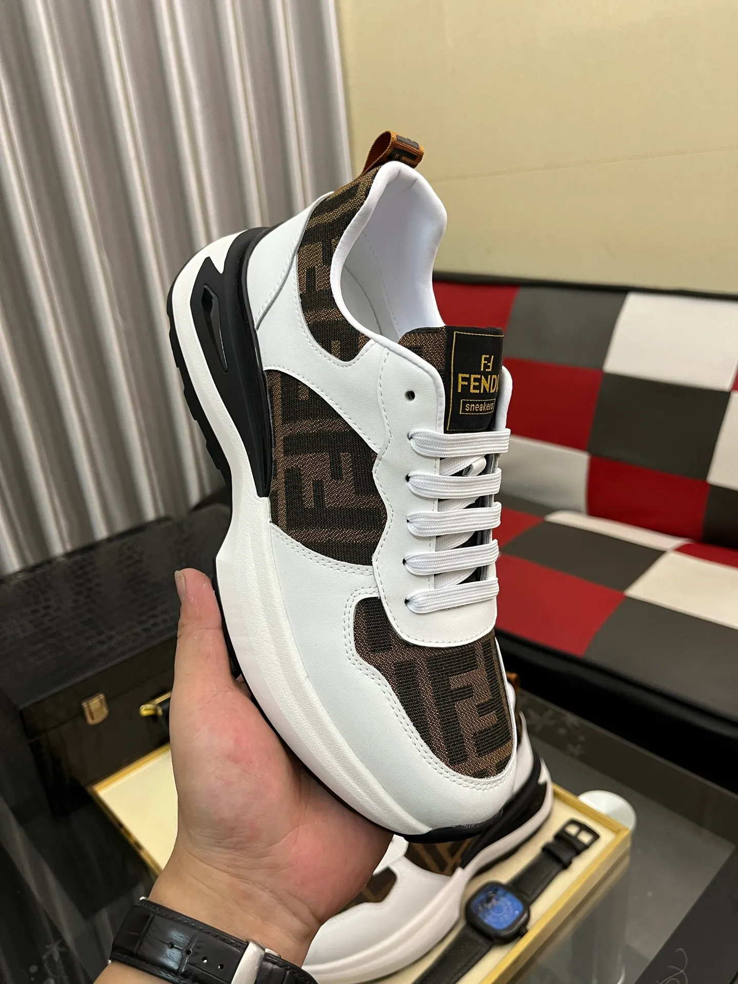 Men's shoes 💰438⌚️⌚️ 【FENDI】Original quality. ~ Unique modern style sneakers. 🏃A must-have casual shoe for trendy men😍😍 Original brand imported from Italy, imported original leather, sheep lining (refuses to discolor and grind feet) Sole: Original sole provided by the original factory, French lazy style design ⚠️Fit to the feet, original quality, super comfortable original sole. Code number: 38-442️⃣Colors available
